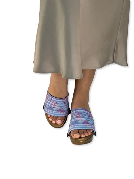 Exquisite Ethnic Women Shoes Strap