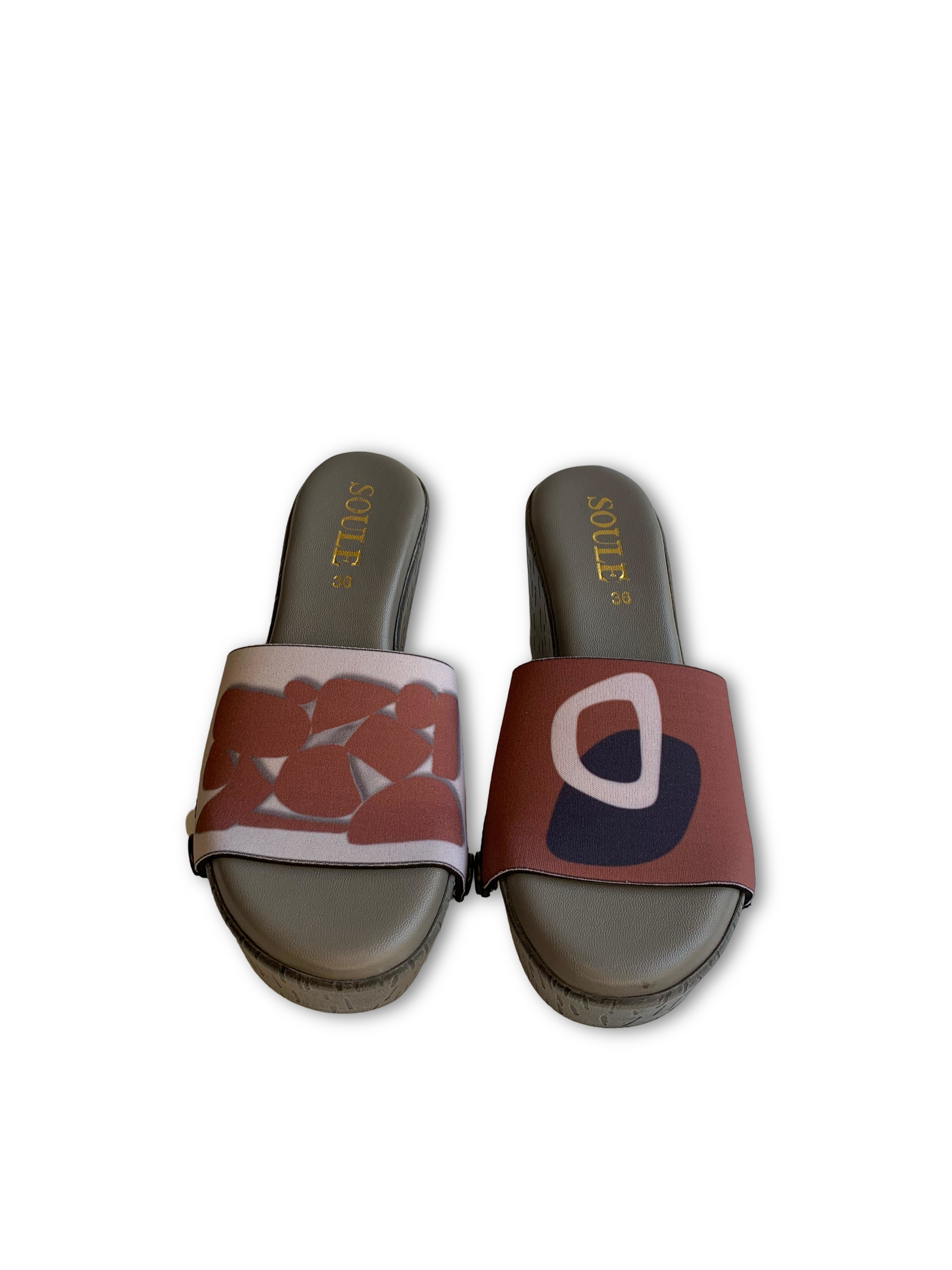 Enchanting Fluid + Zigzag Zest + Earthy Modern Art (1 sole + 3 straps)