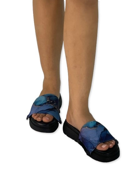 Bold and Beautiful Fluid Art Women Shoes Strap